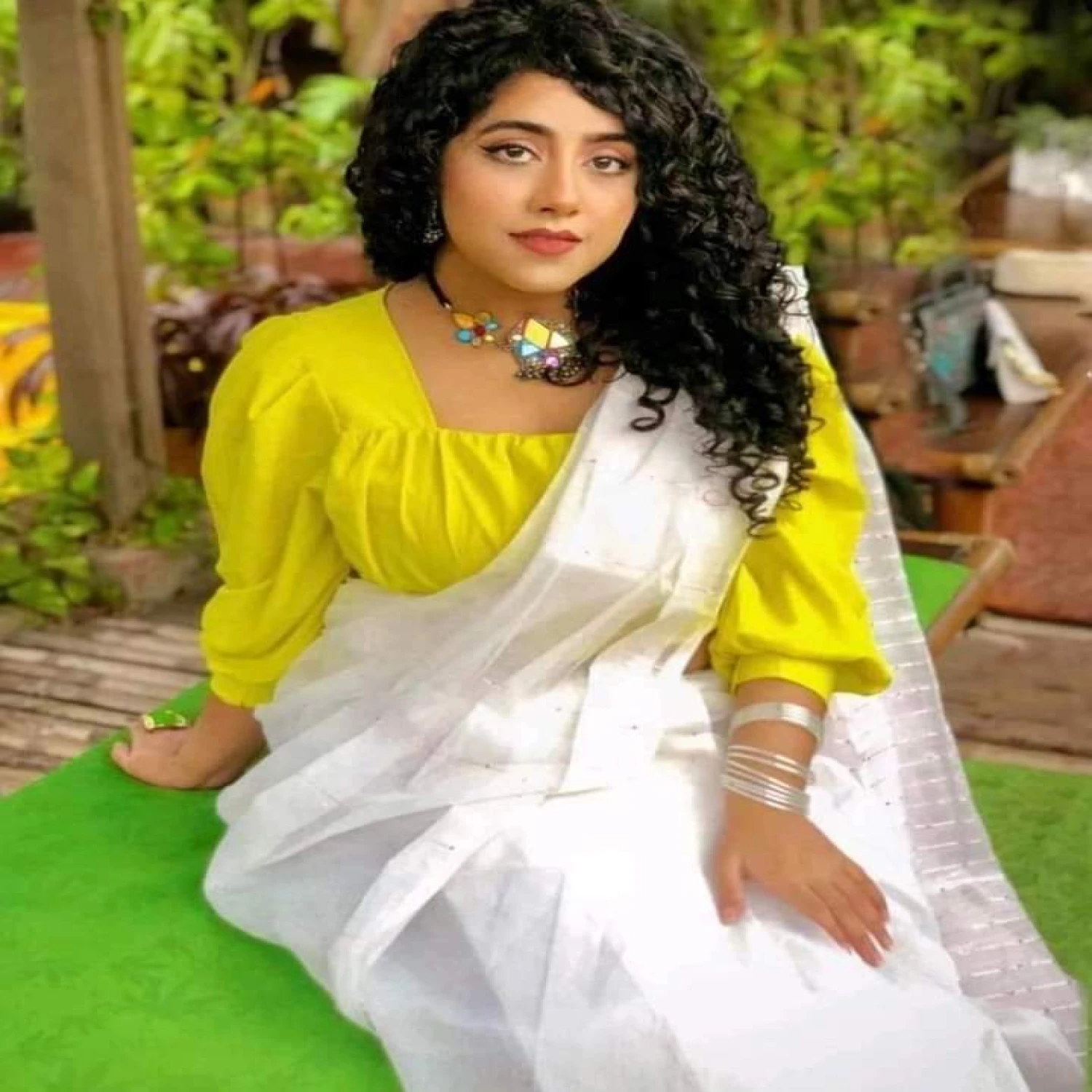 চুমকি শাড়ি নারীর ঐতিহ্যের অনন্য প্রতীক